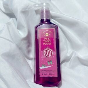 New!❄️Pink Tinsel Petal Cleansing Gel Hand Soap by Bath & Body Works!💖